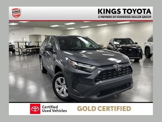 2024 Toyota RAV4 LE — photo 1 of 28