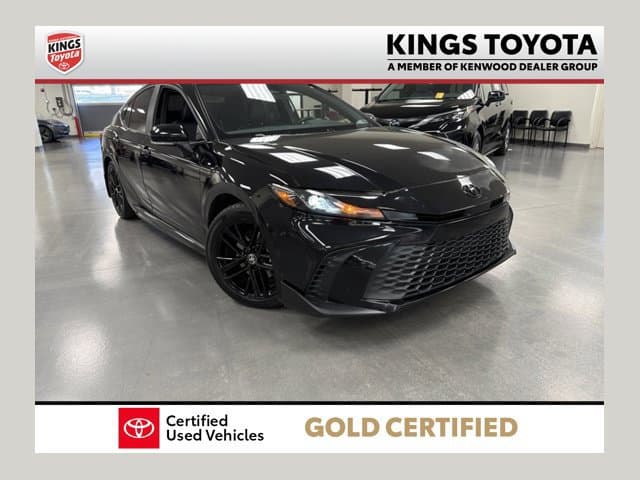 2025 Toyota Camry SE — photo 1 of 30