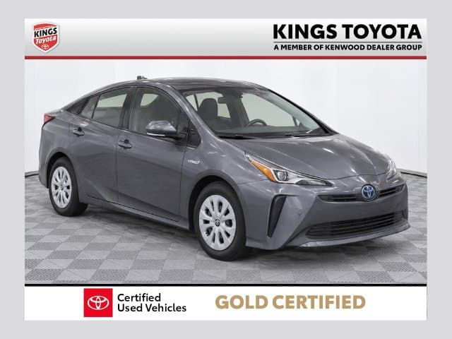 2022 Toyota Prius LE — photo 1 of 19