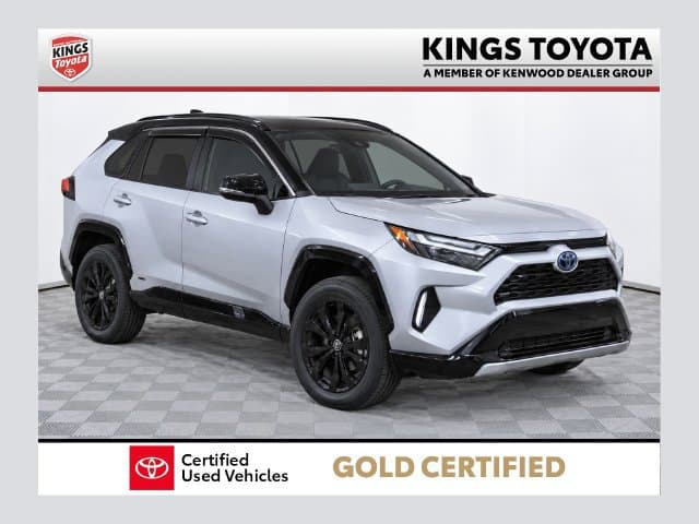 2024 Toyota RAV4 Hybrid XSE — photo 1 of 33