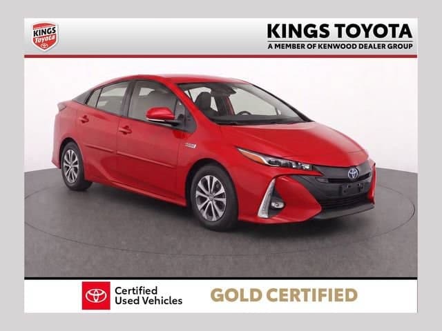 2022 Toyota Prius Prime Limited — photo 1 of 13