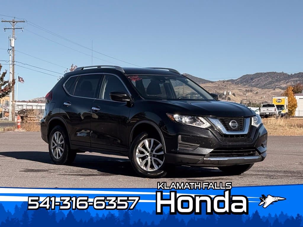 2020 Nissan Rogue SV — photo 1 of 19