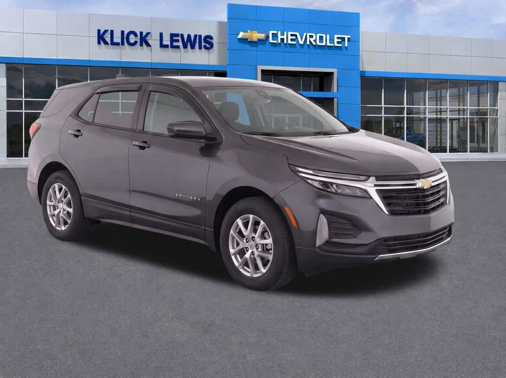2023 Chevrolet Equinox LT — photo 1 of 15