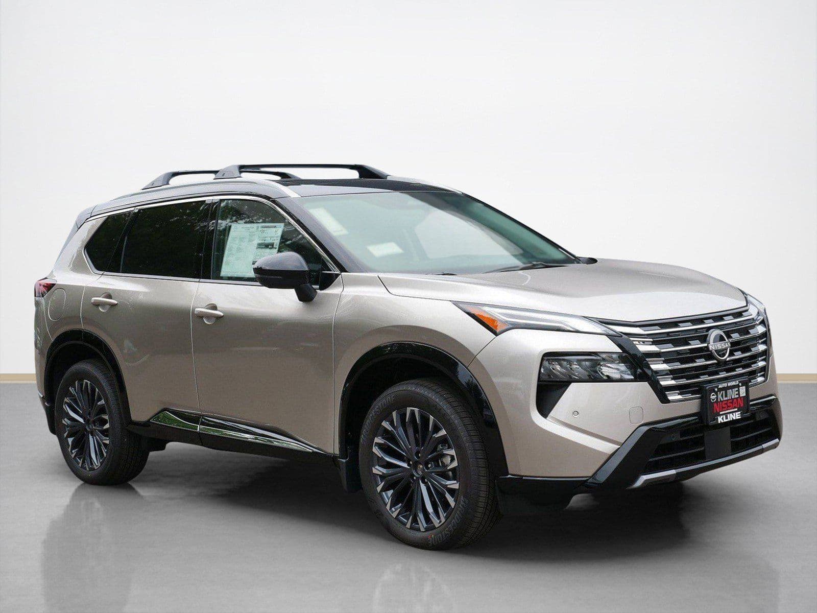 2026 Nissan Rogue Platinum — photo 1 of 10