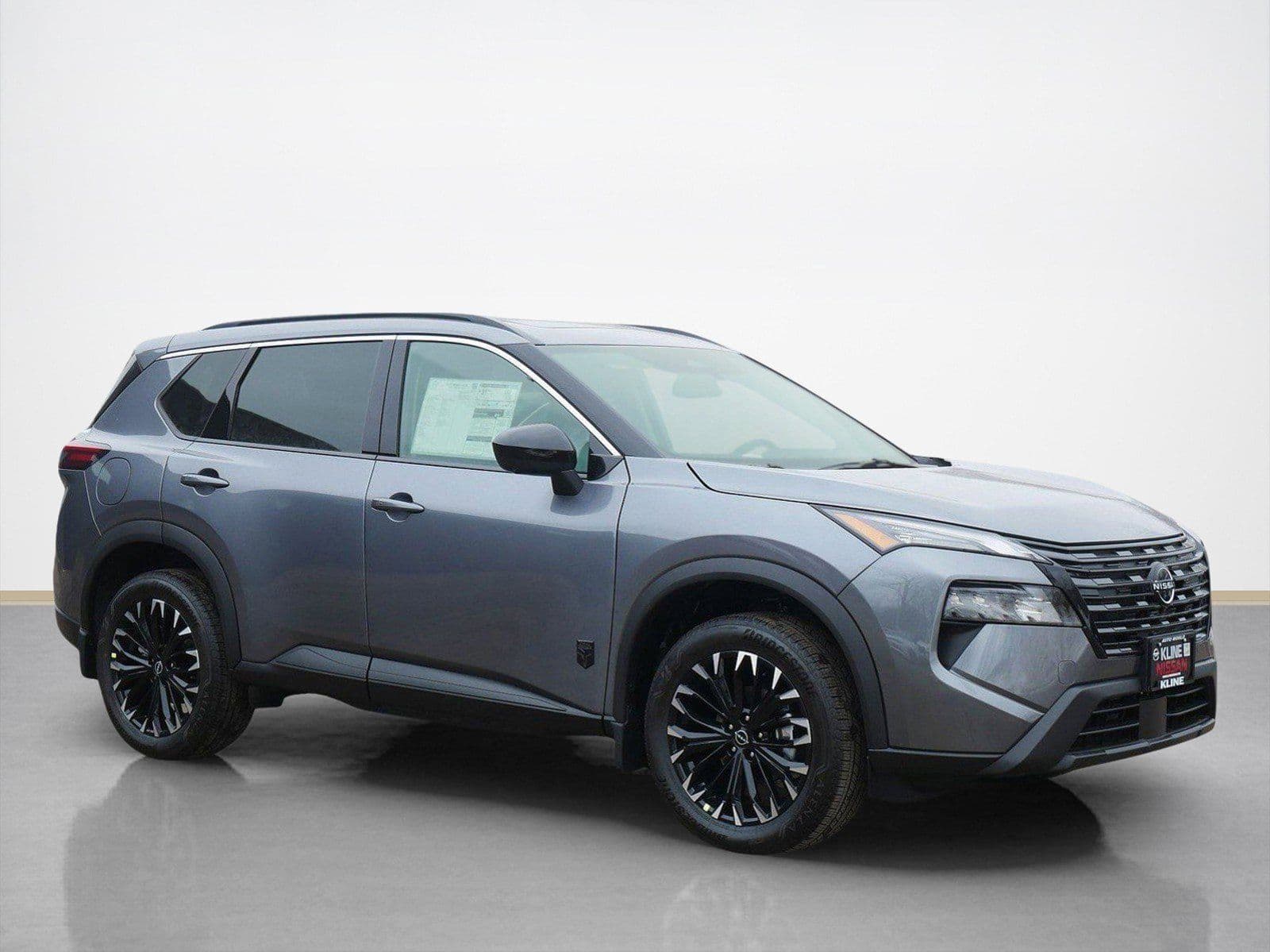 2026 Nissan Rogue Dark Armor — photo 1 of 10