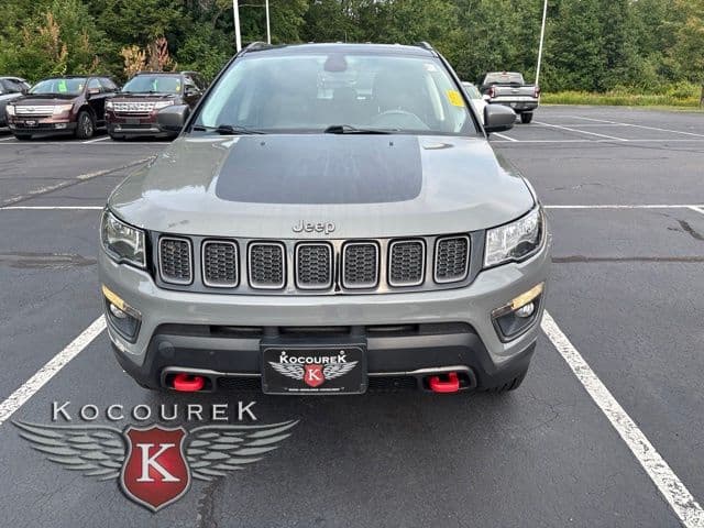 2019 Jeep Compass Trailhawk 4x4 — photo 1 of 8