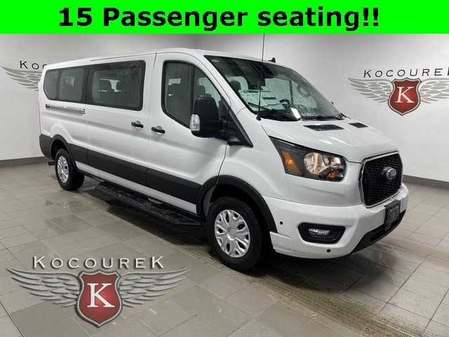 Foto de 2024 Ford Transit-350 Passenger 