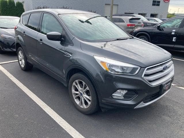 2019 Ford Escape SE — photo 1 of 5
