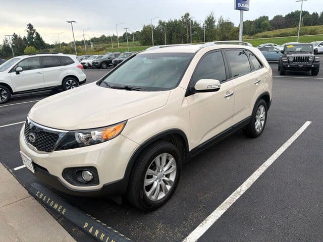 2011 Kia Sorento LX — photo 1 of 6
