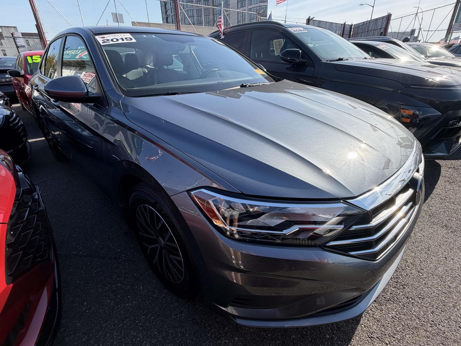 2019 Volkswagen Jetta SE — photo 1 of 40