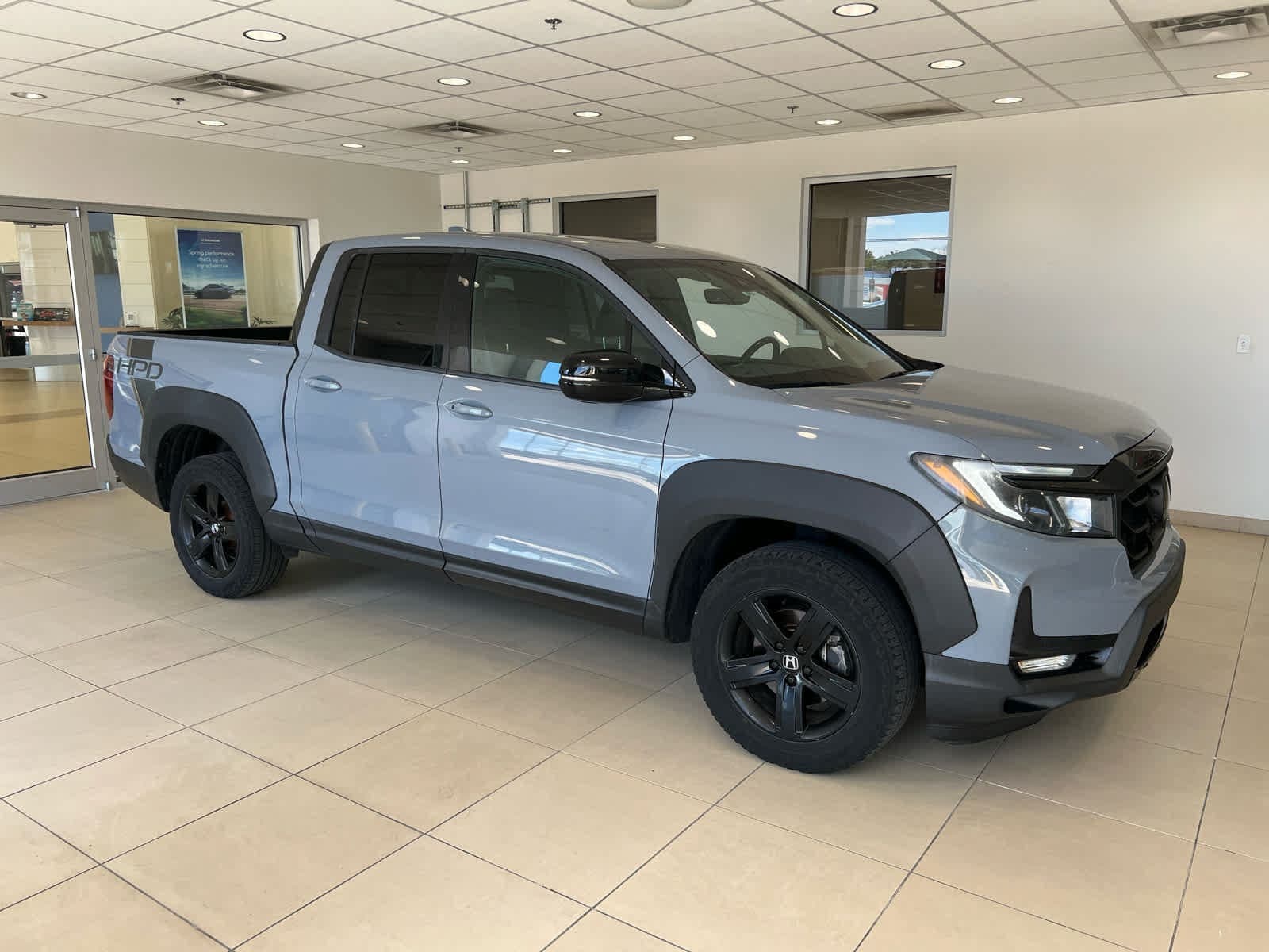 2022 Honda Ridgeline Black Edition — photo 1 of 19