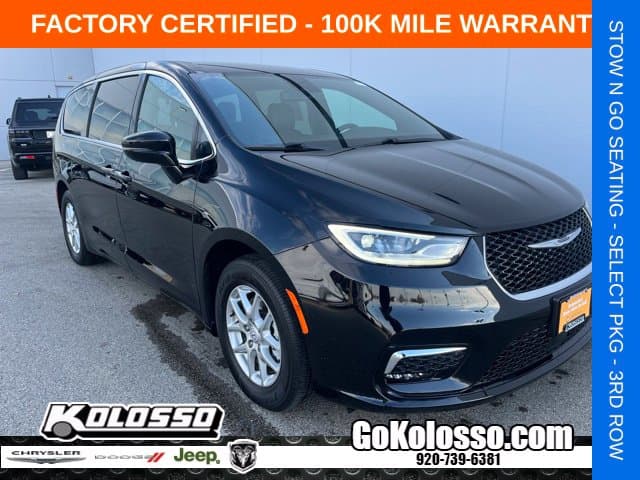2026 Chrysler Pacifica Select — photo 1 of 37