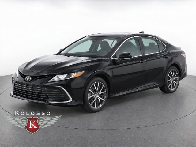 2024 Toyota Camry XLE — photo 1 of 12