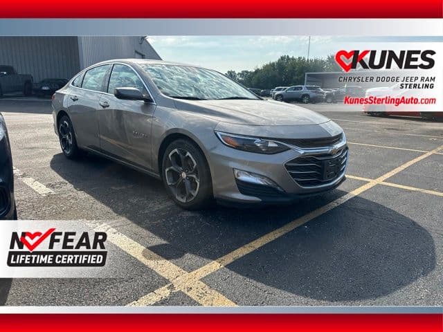 2024 Chevrolet Malibu LT — photo 1 of 24