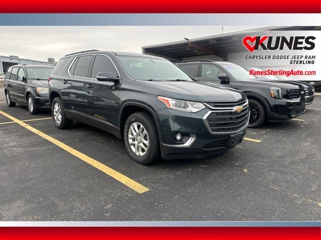 2020 Chevrolet Traverse Base — photo 1 of 20