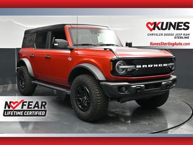 2023 Ford Bronco Base — photo 1 of 59