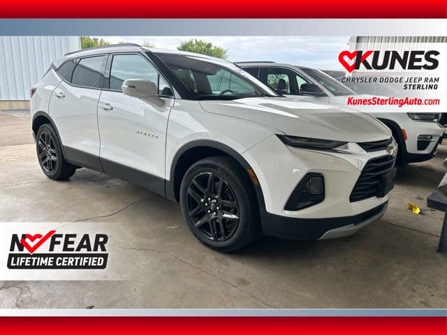 2022 Chevrolet Blazer LT — photo 1 of 24