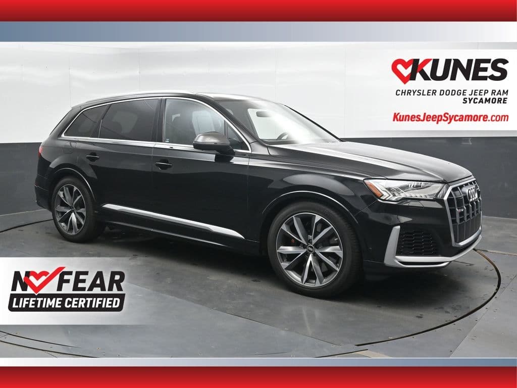 2022 Audi SQ7 Prestige — photo 1 of 51
