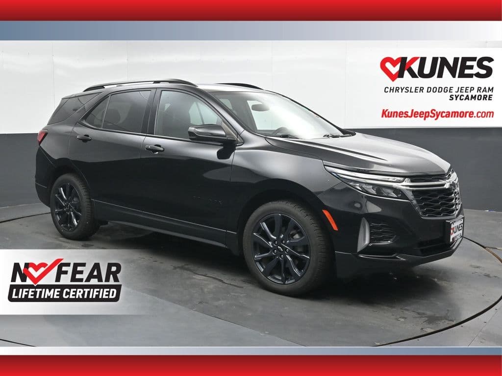 2023 Chevrolet Equinox RS — photo 1 of 50