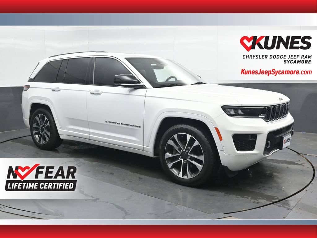 2022 Jeep Grand Cherokee Overland — photo 1 of 51