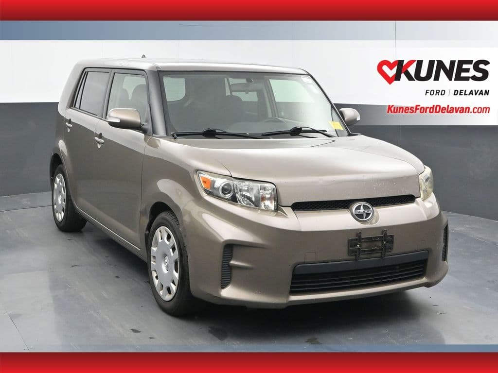 2011 Scion xB Base — photo 1 of 30
