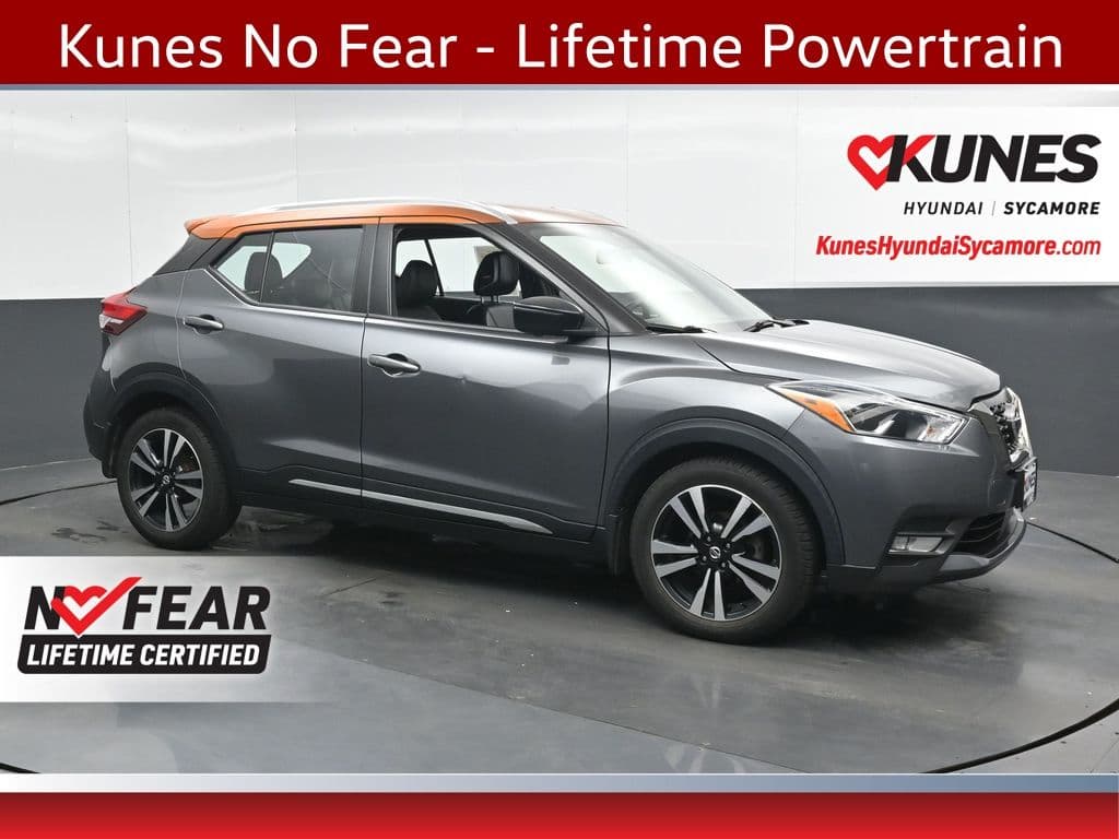 2020 Nissan Kicks SR — photo 1 of 50