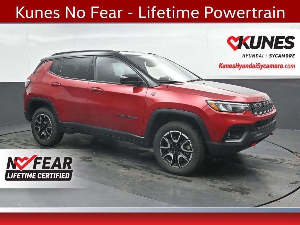 2025 Jeep Compass Trailhawk — photo 1 of 49