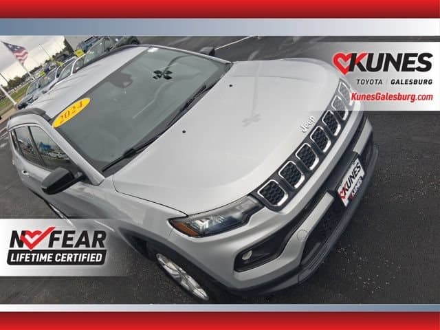 2024 Jeep Compass Latitude — photo 1 of 35