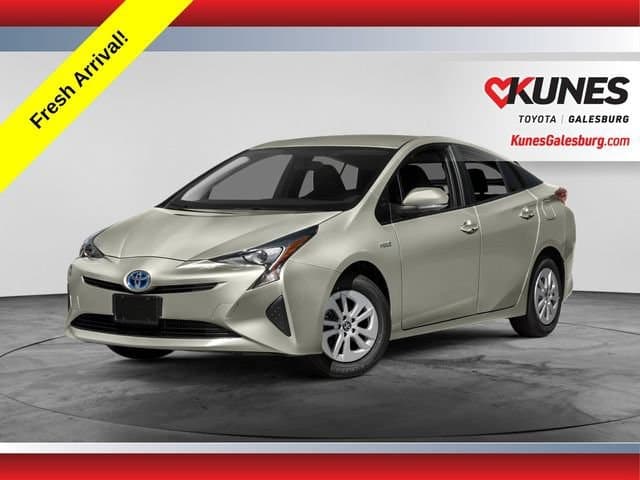2016 Toyota Prius Three — photo 1 of 17