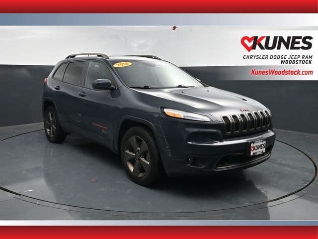 2016 Jeep Cherokee Latitude — photo 1 of 59