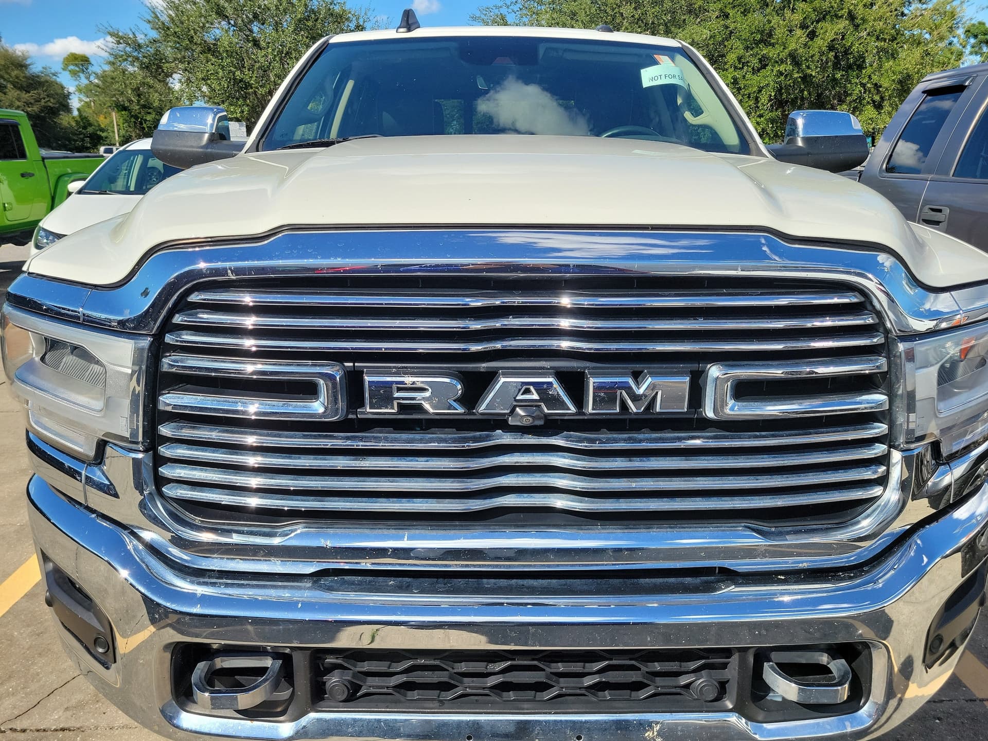 2019 RAM 3500 Laramie — photo 1 of 9