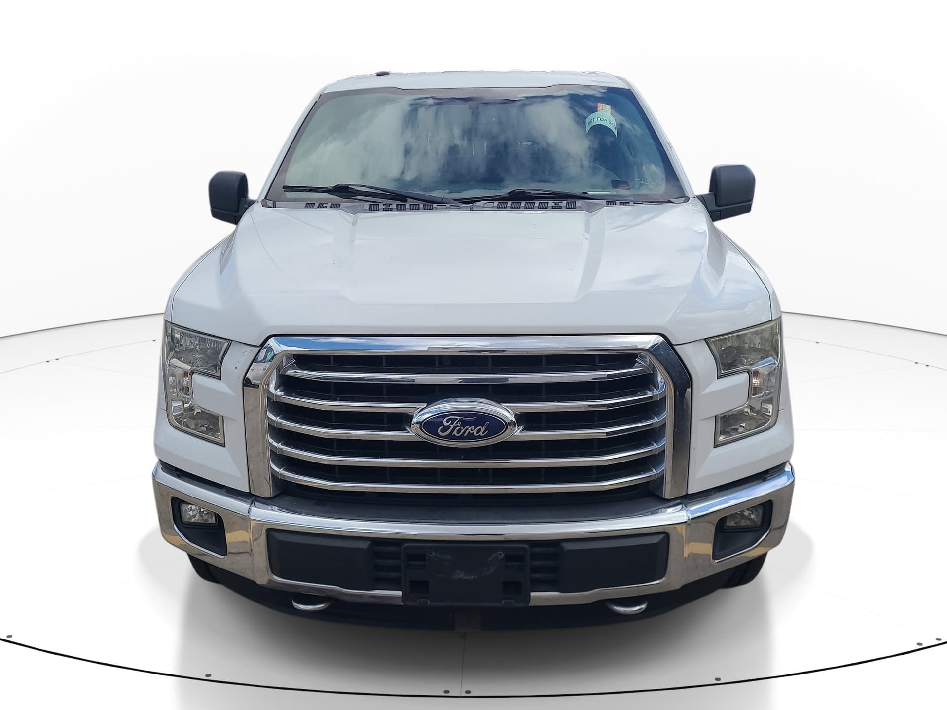 2015 Ford F-150 XLT — photo 1 of 9