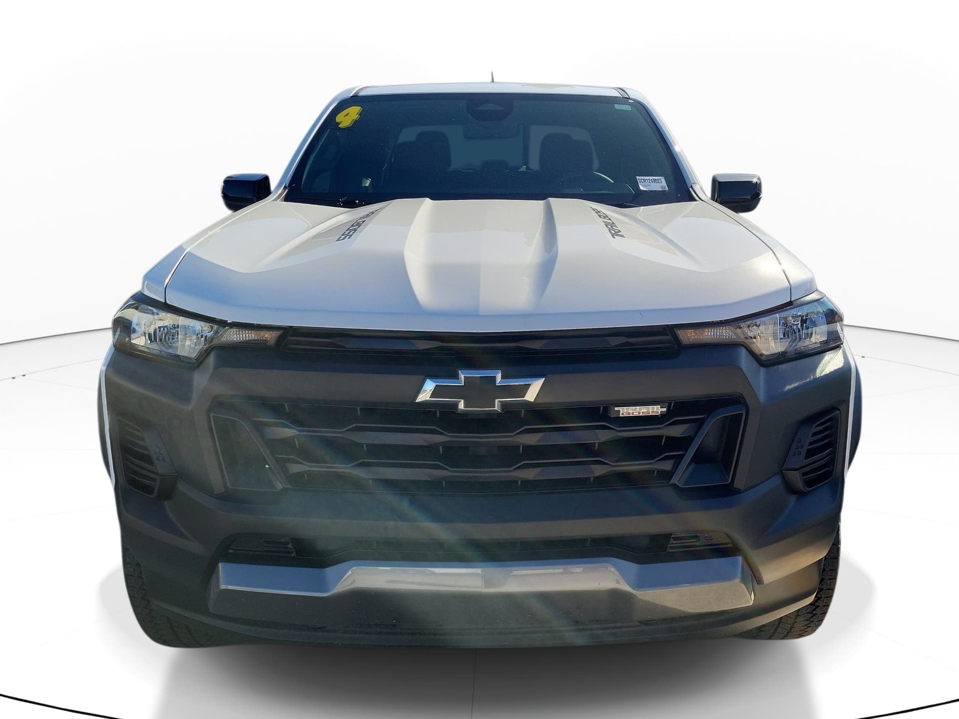 2024 Chevrolet Colorado 4WD Trail Boss — photo 1 of 10