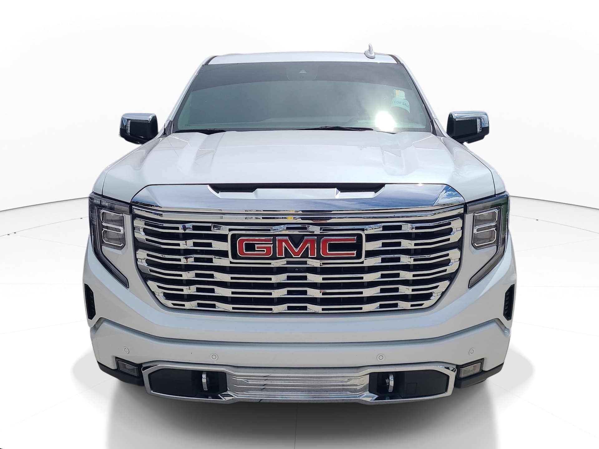 2024 GMC Sierra 1500 Denali — photo 1 of 9