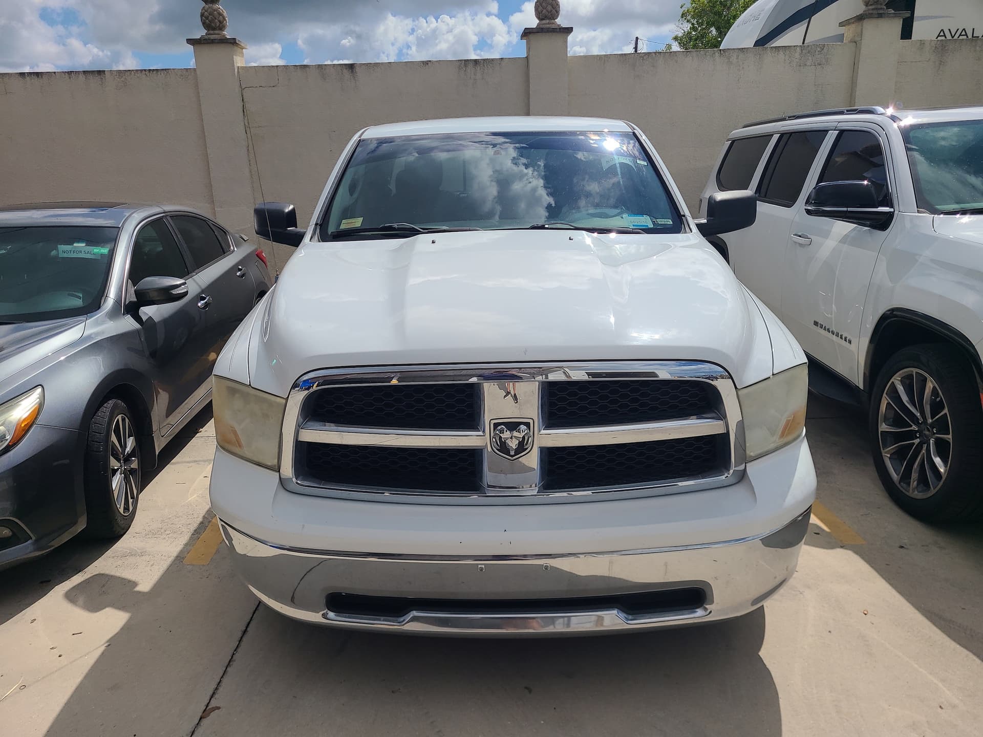 2011 RAM 1500 SLT — photo 1 of 8