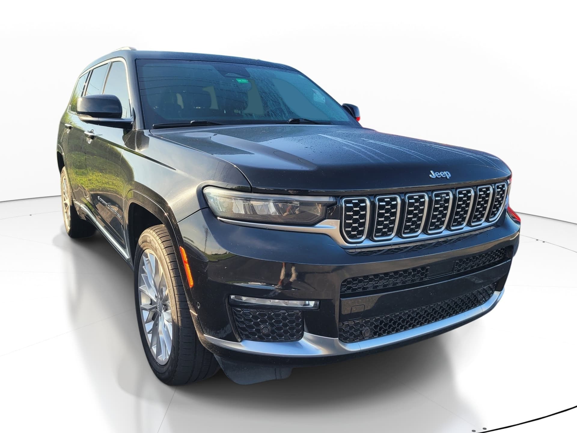 2021 Jeep Grand Cherokee L Summit — photo 1 of 10