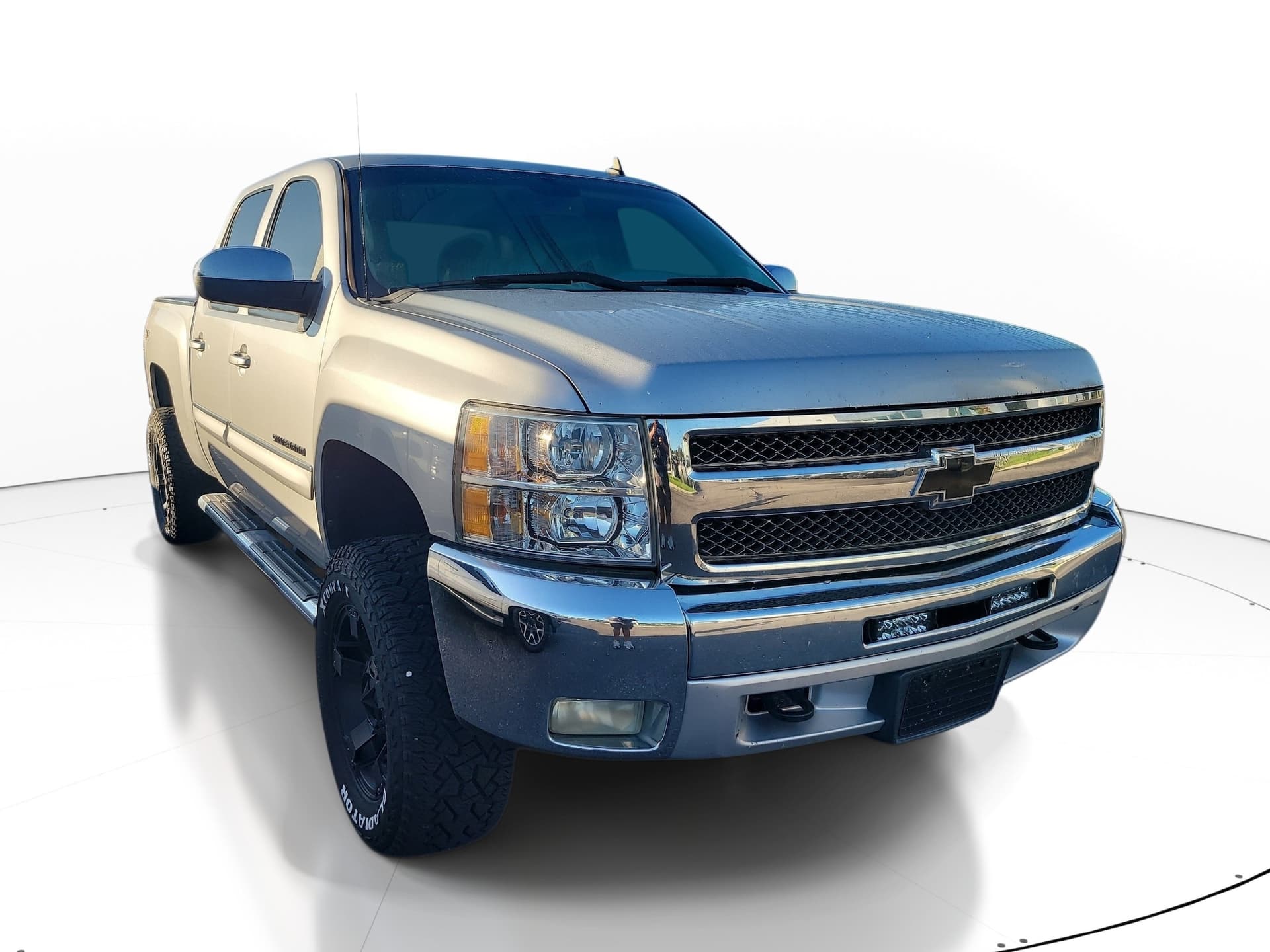 2013 Chevrolet Silverado 1500 LT — photo 1 of 10