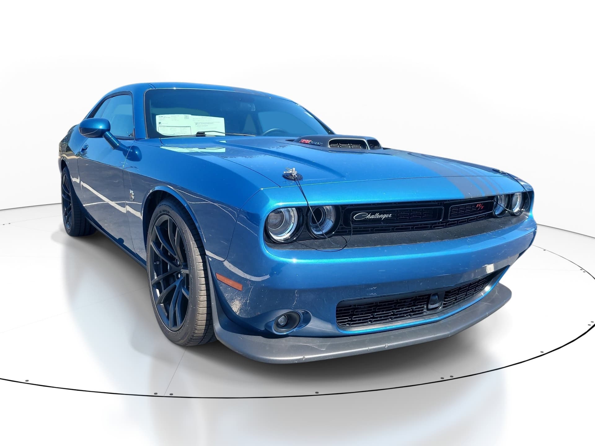 2022 Dodge Challenger R/T Scat Pack — photo 1 of 10