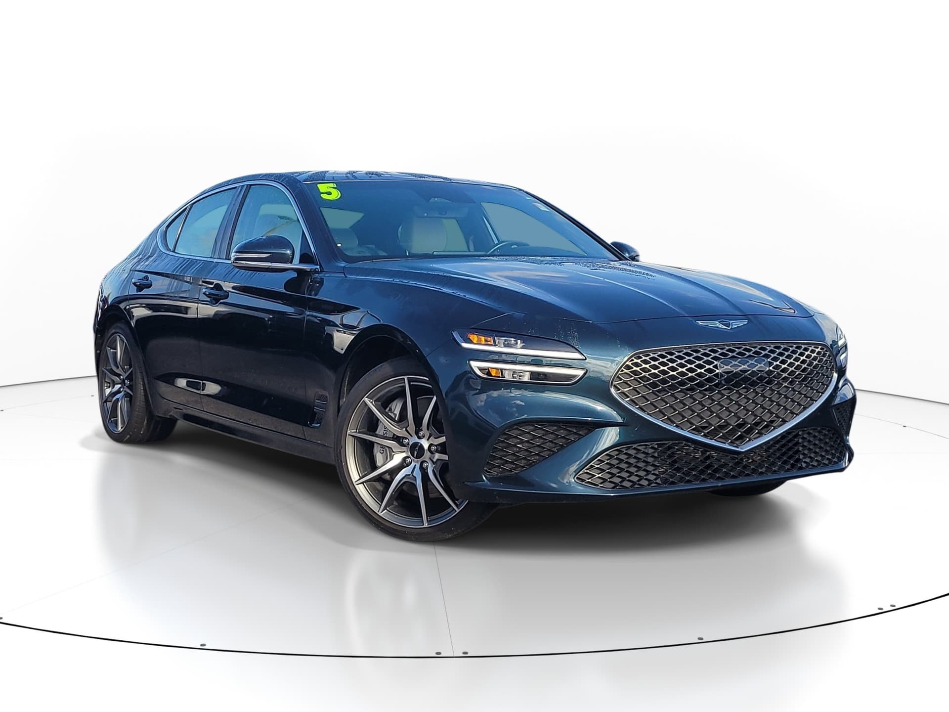 2025 Genesis G70 2.5T — photo 1 of 32
