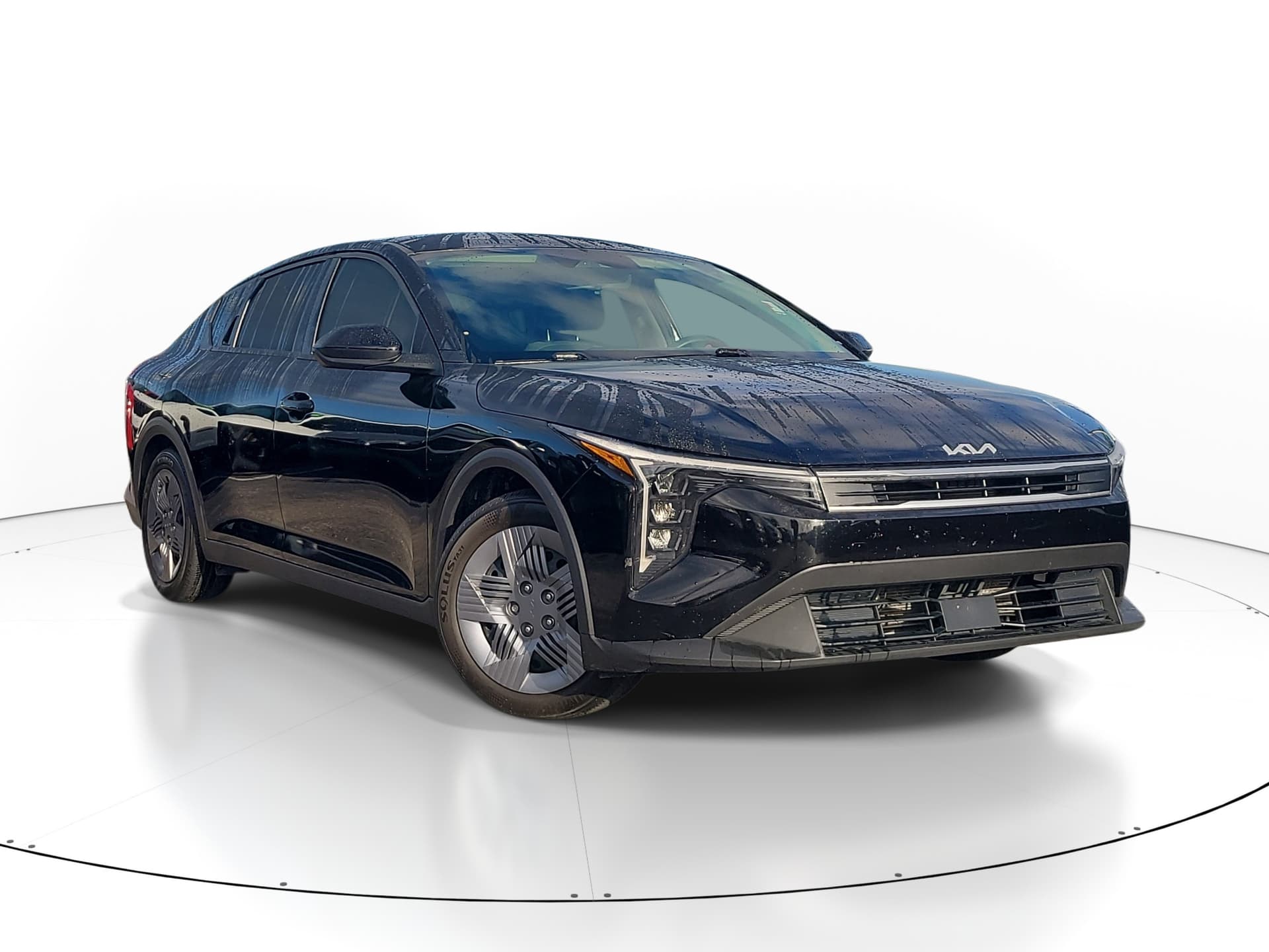 2025 Kia K4 LX — photo 1 of 32