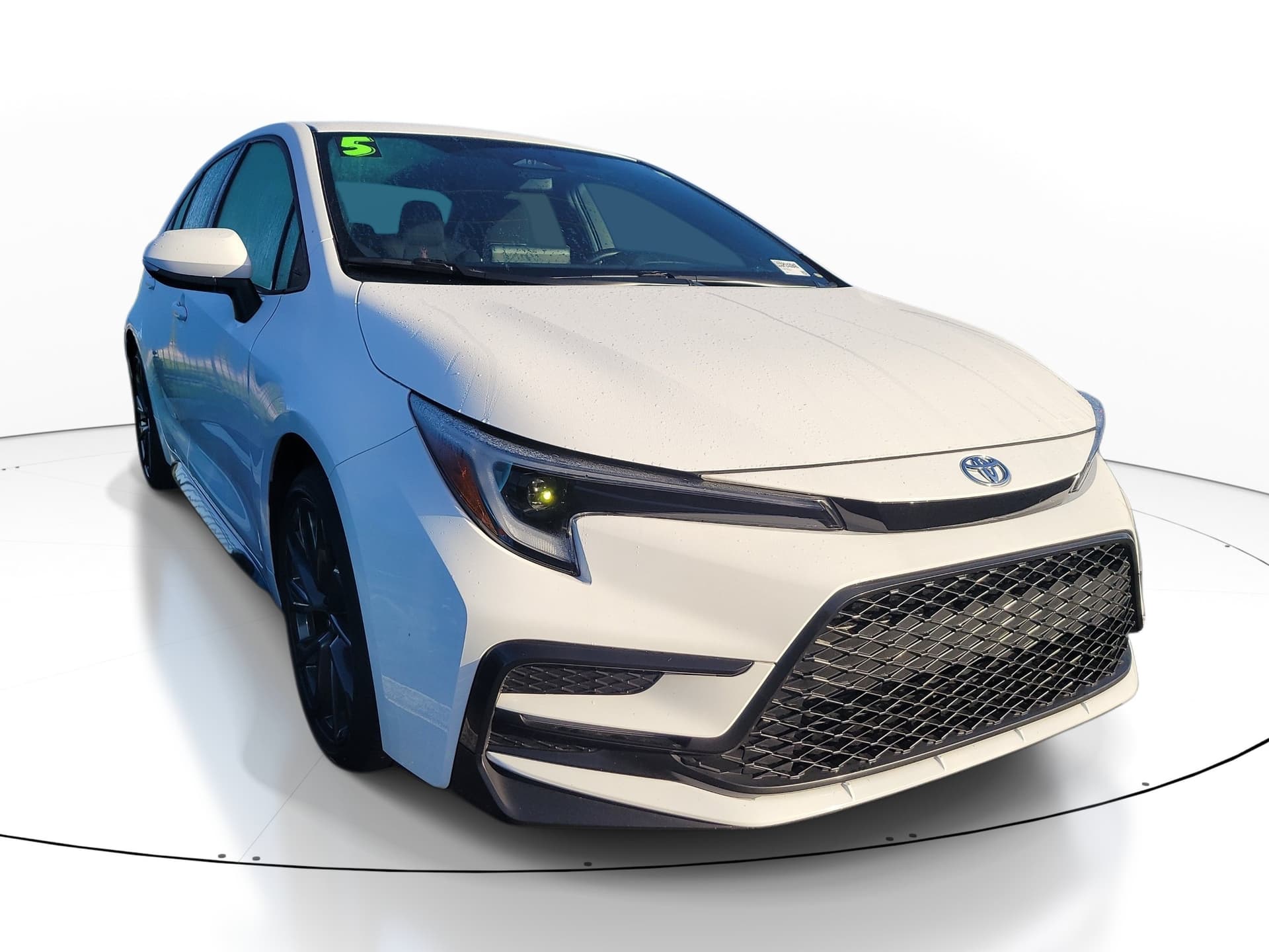 2025 Toyota Corolla SE — photo 1 of 10