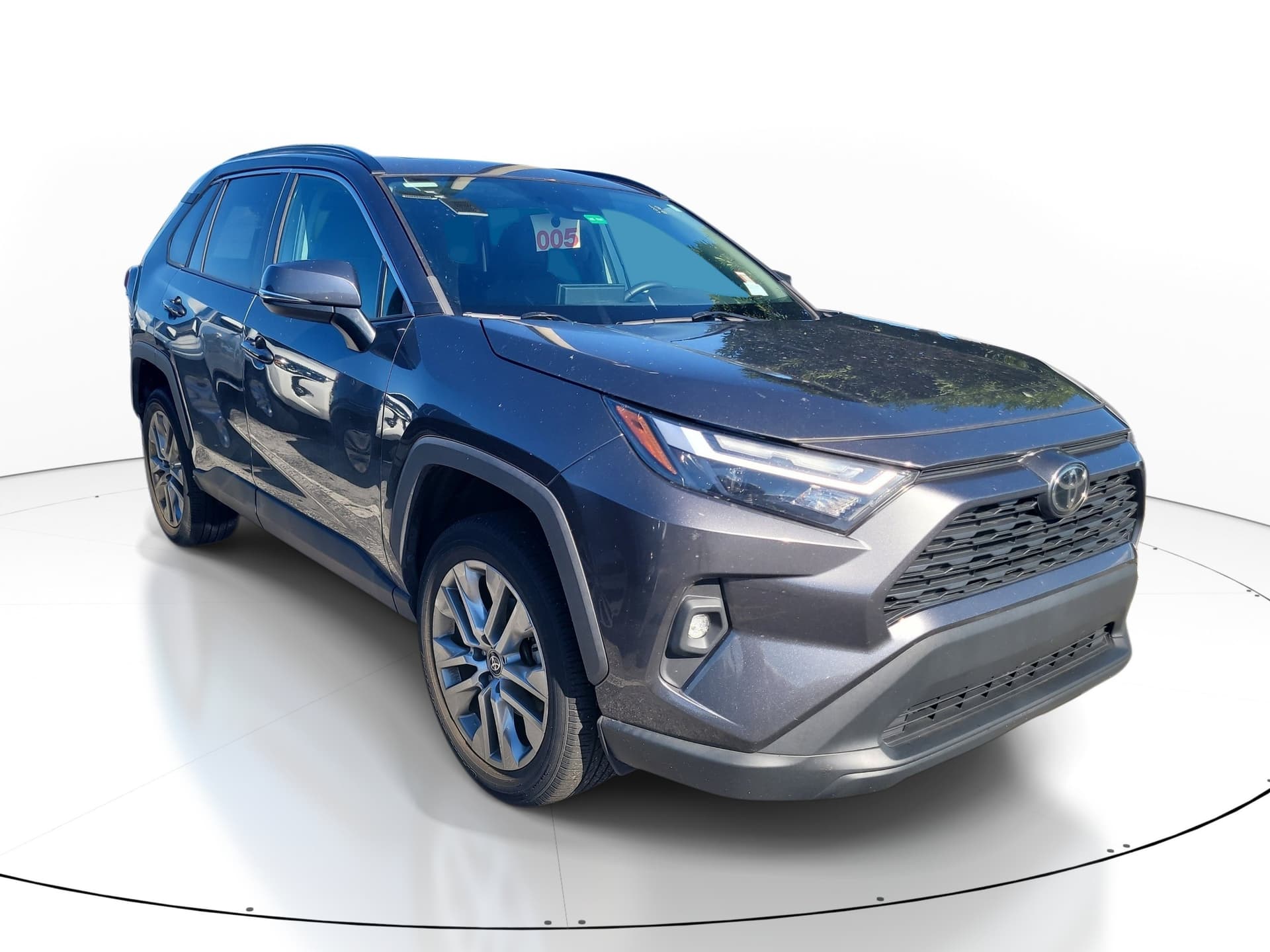 2023 Toyota RAV4 XLE Premium — photo 1 of 10