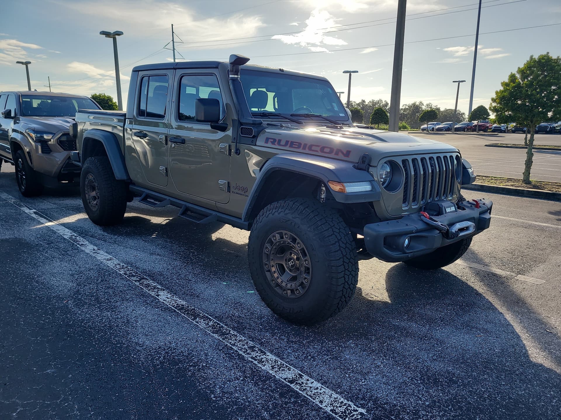 2020 Jeep Gladiator Rubicon — photo 1 of 10