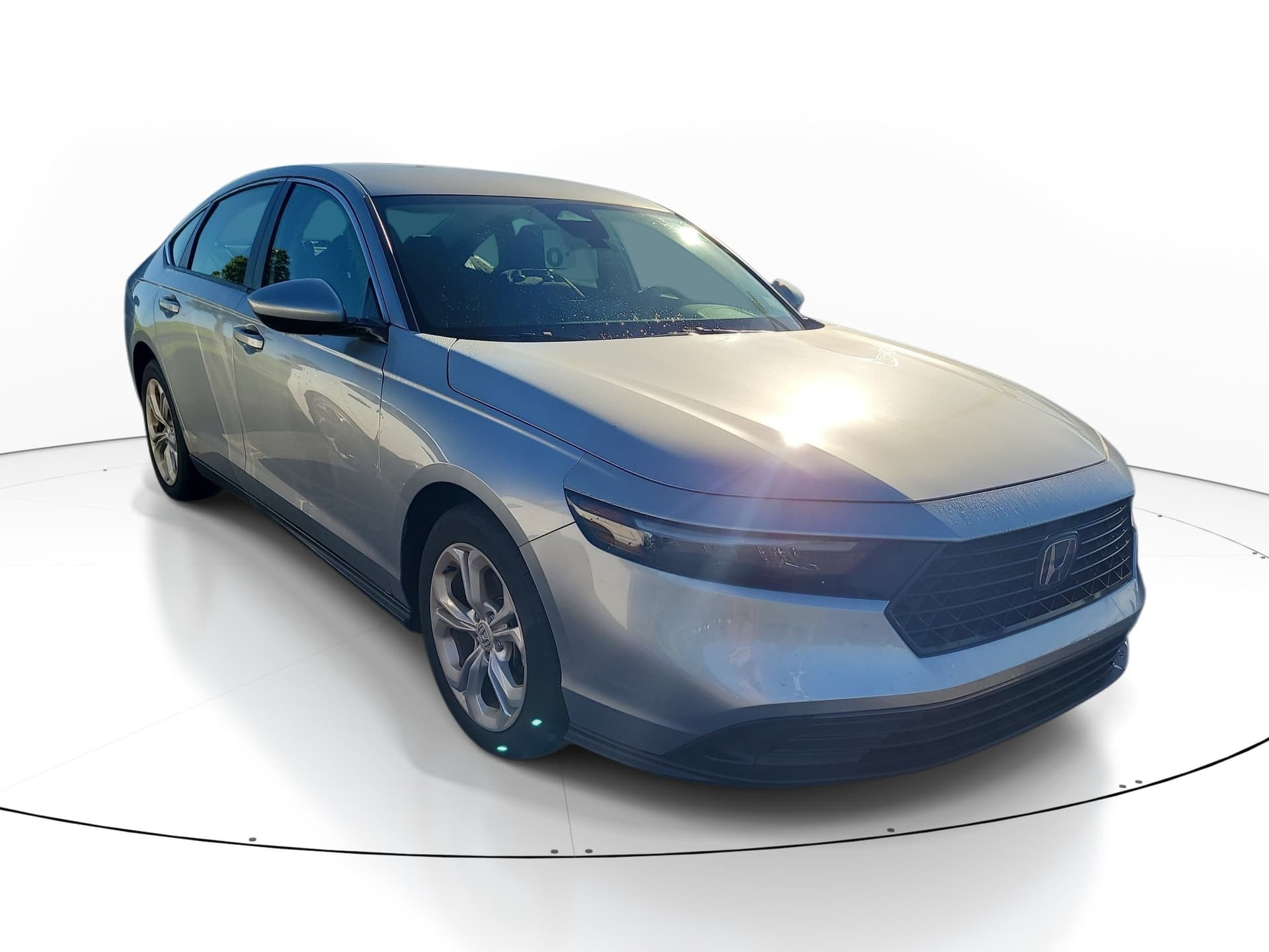 2025 Honda Accord Sedan LX — photo 1 of 10