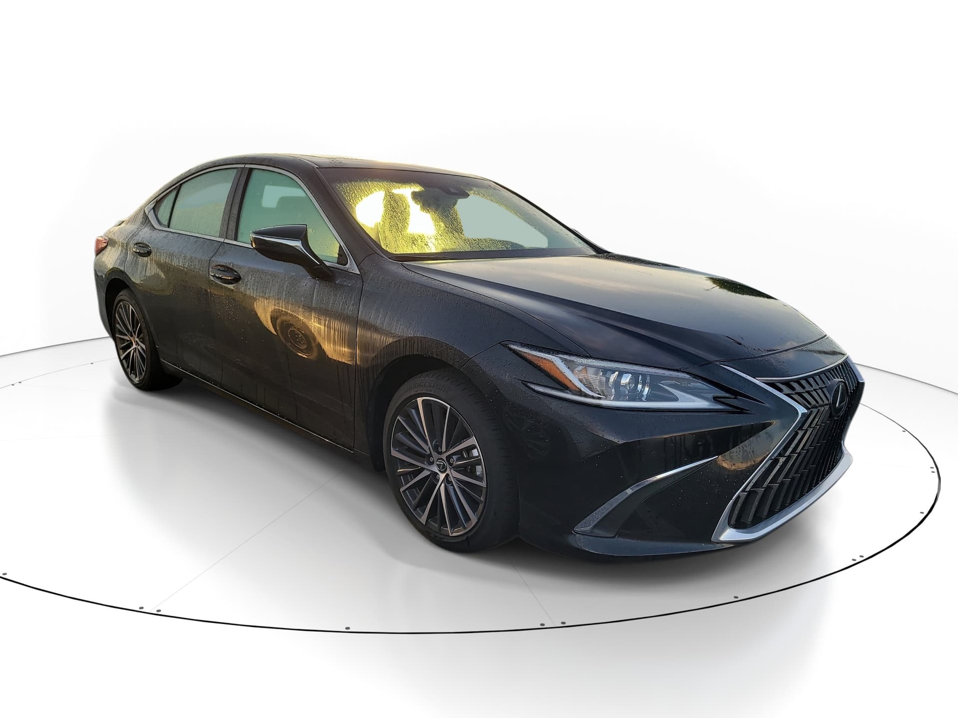 2025 Lexus ES Base — photo 1 of 10
