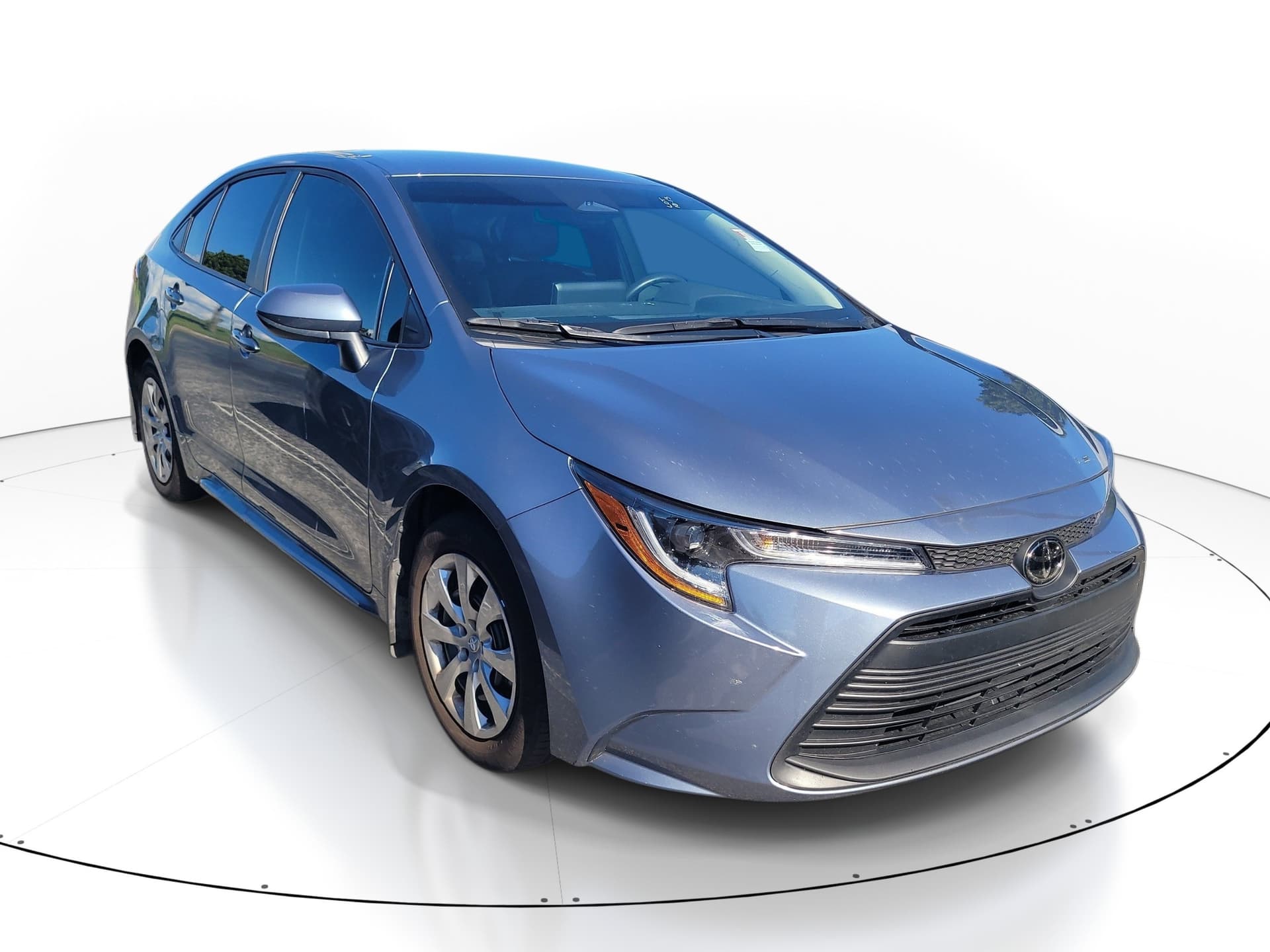 2026 Toyota Corolla LE — photo 1 of 10