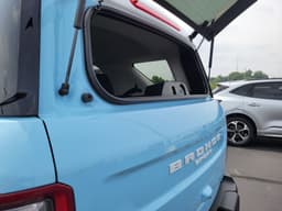 Extra Photo