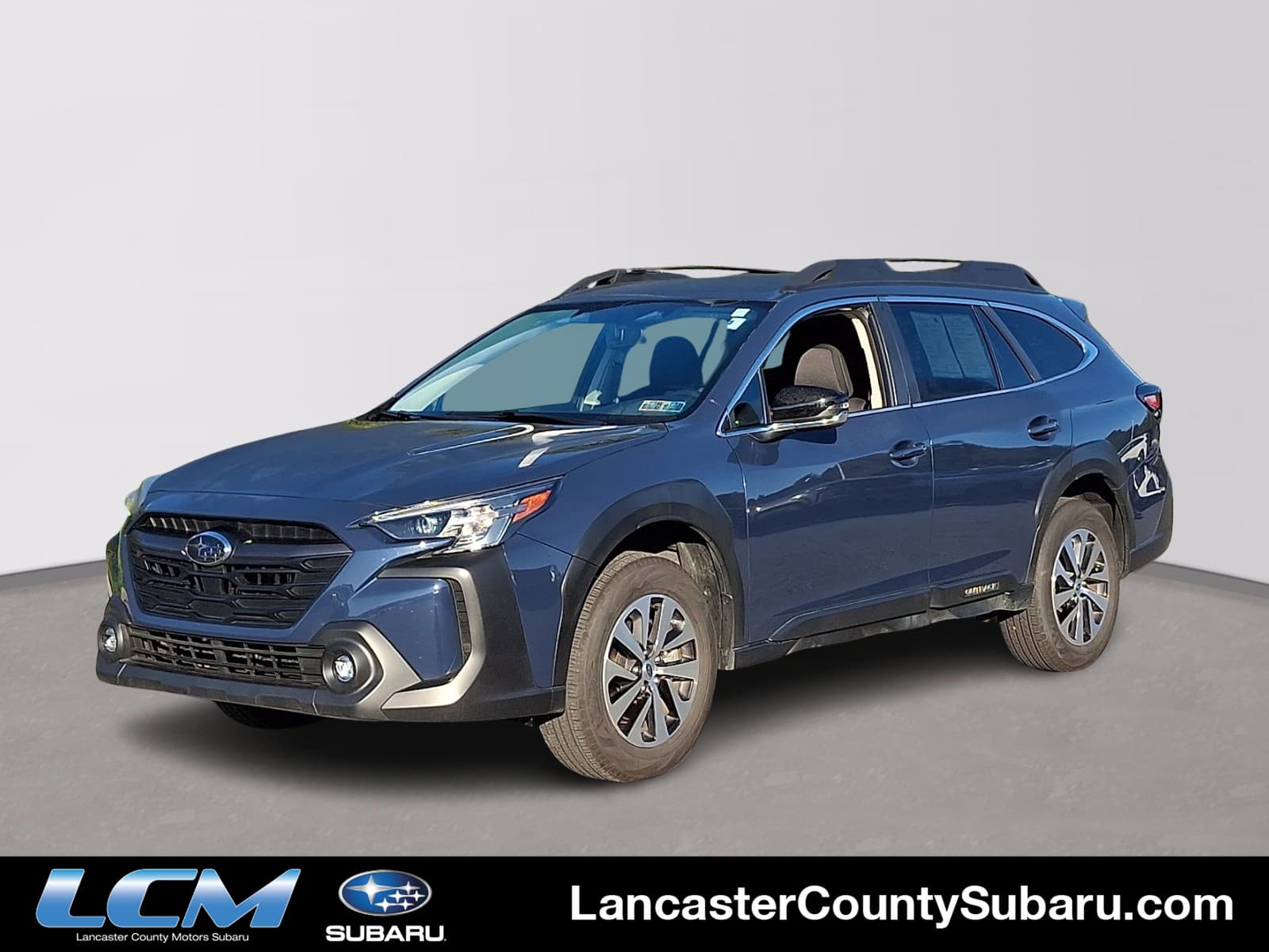 2025 Subaru Outback Premium — photo 1 of 30