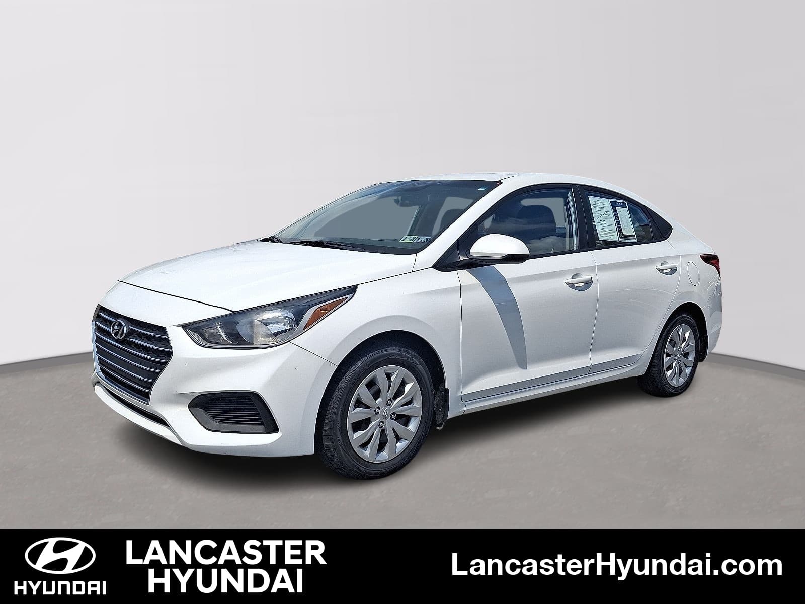 Foto de 2020 Hyundai Accent SE