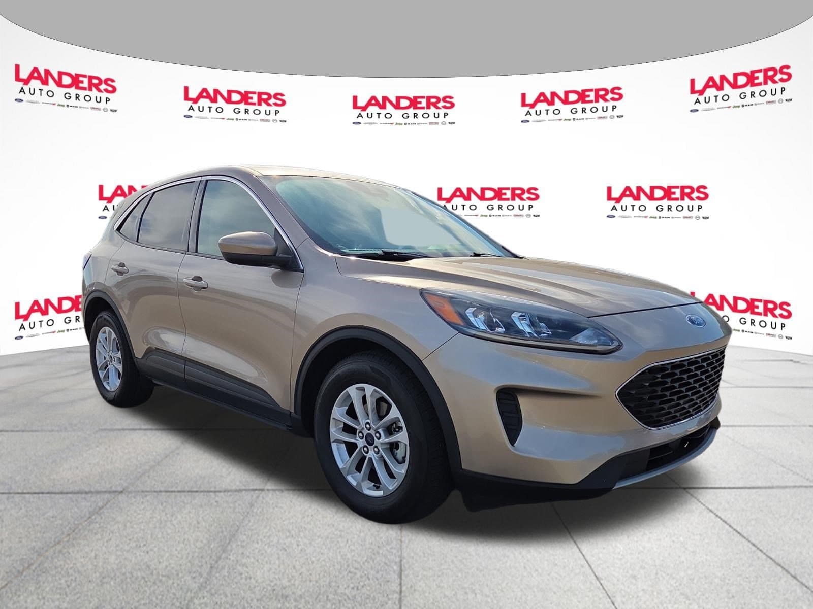 2020 Ford Escape SE — photo 1 of 26